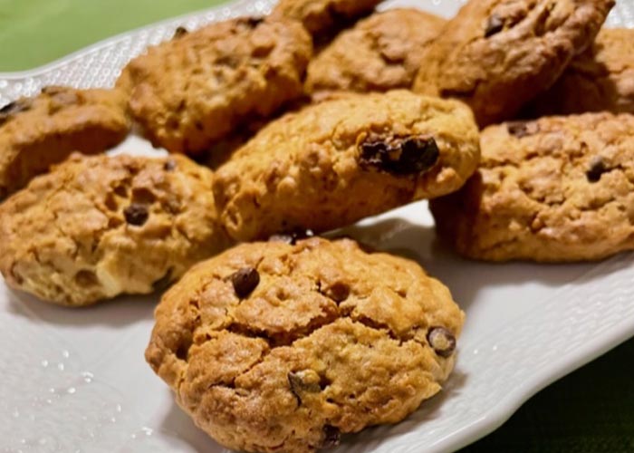 Biscotti avena, mandorle e cioccolato fondente